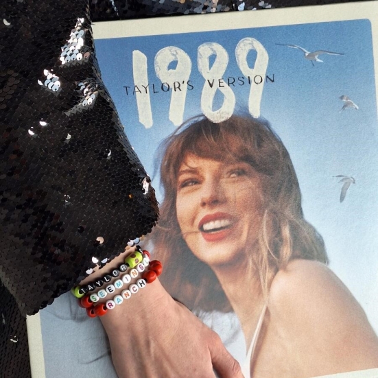 1989 Taylor og venindearmbånd