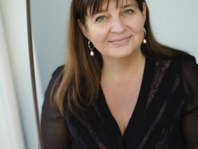 Portræt af forfatter Henriette Rostrup