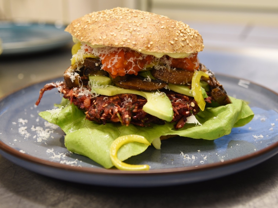 Burger fra caféen i Toftebjerg