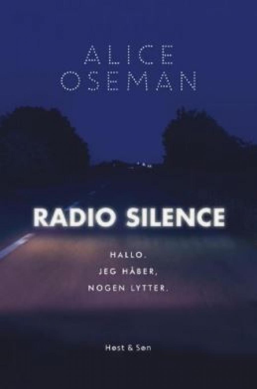 Alice Oseman, "Radio Silence"